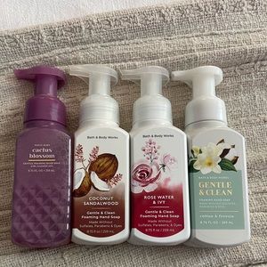 🧼BBW foaming hand soap bundle!🧼
